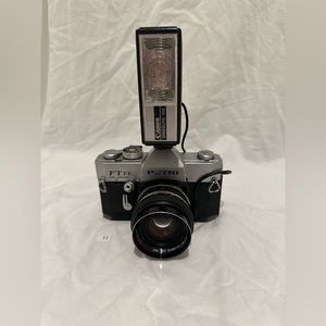 Petri FT EE Fully Automatic with Canon Speedlite 102 Vintage & collectibles
